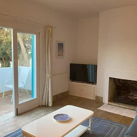 With Private Terrace Overlooking The Sea *