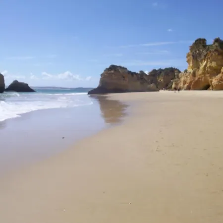 With Private Terrace Overlooking The Sea 公寓 *