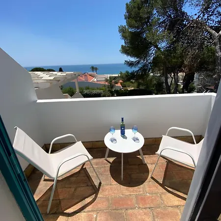 With Private Terrace Overlooking The Sea Алвор